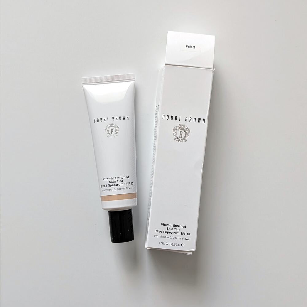 Bobbi Brown Vitamin Enriched Skin Tint SPF 15 Fair 2 1.7 oz (full size)
